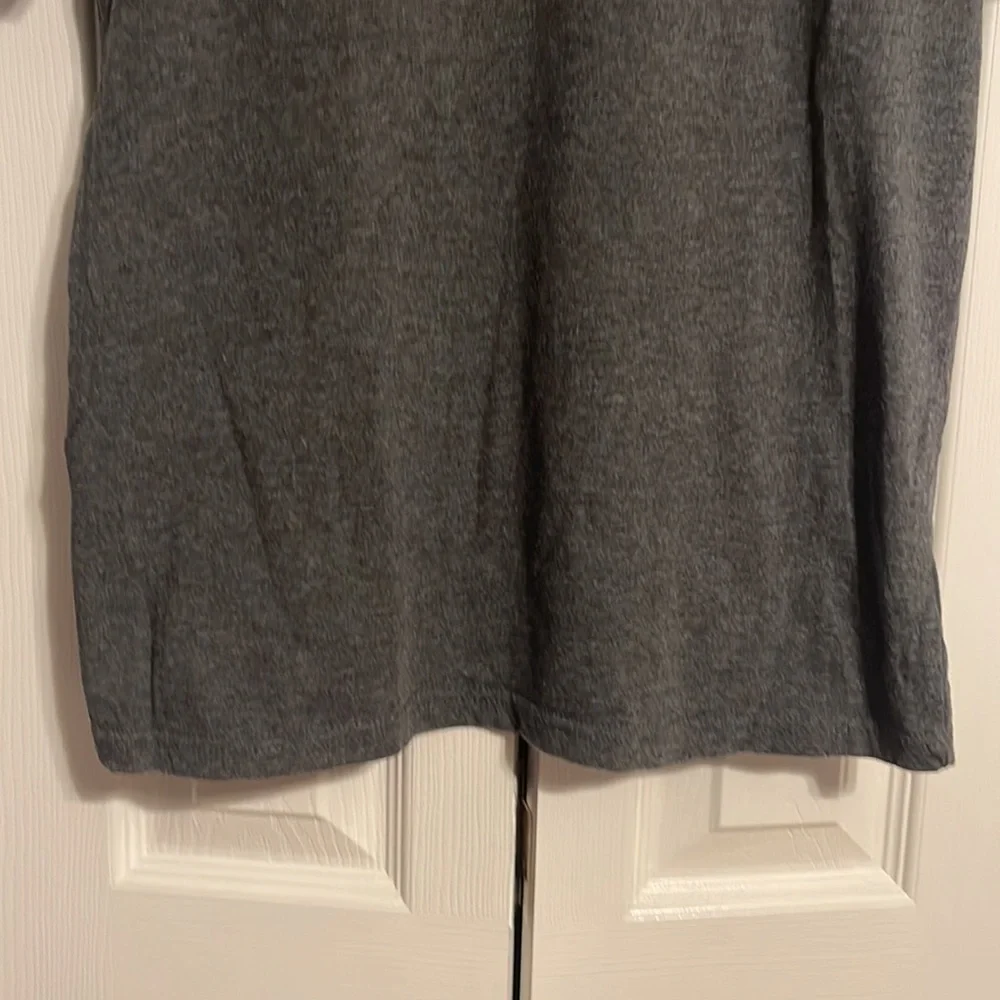 Champion short sleeve grey shirt size kids large NWOT